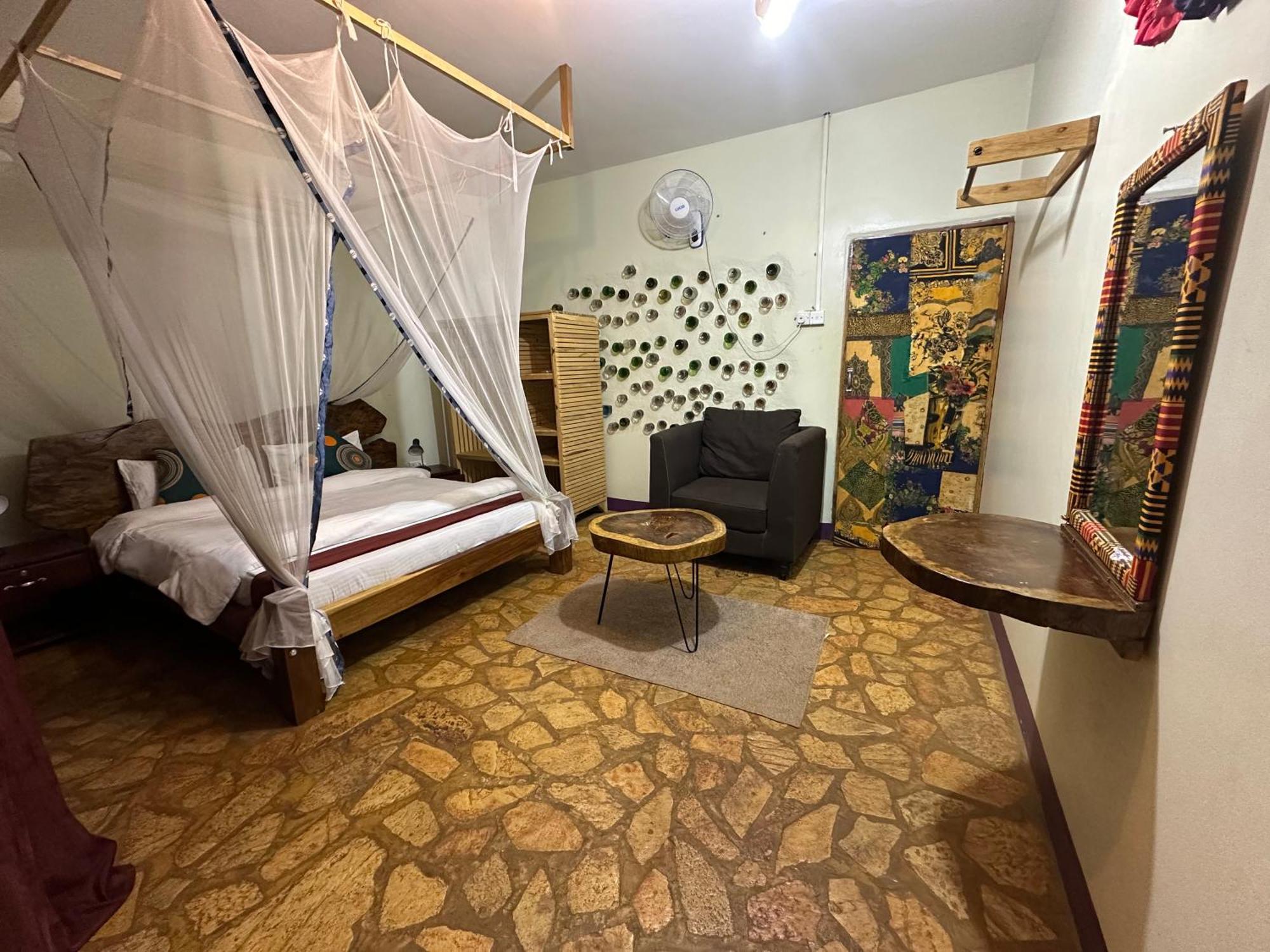 Afro Smile Hotel & Guest House ジンジャ エクステリア 写真